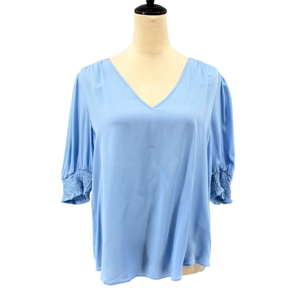 Joie NWT Light Blue Silk Smocked Short Sleeve V-Neck Casual Workwear Blouse Top